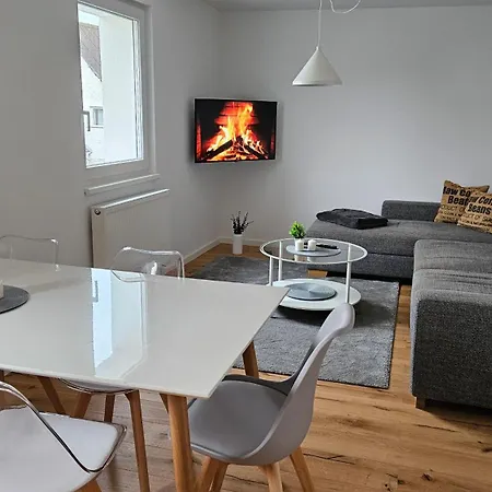 Ferienwohnung As5 One Bamberg - Modern In Ruhiger Lage Mit Balkon Hallstadt Exterior photo